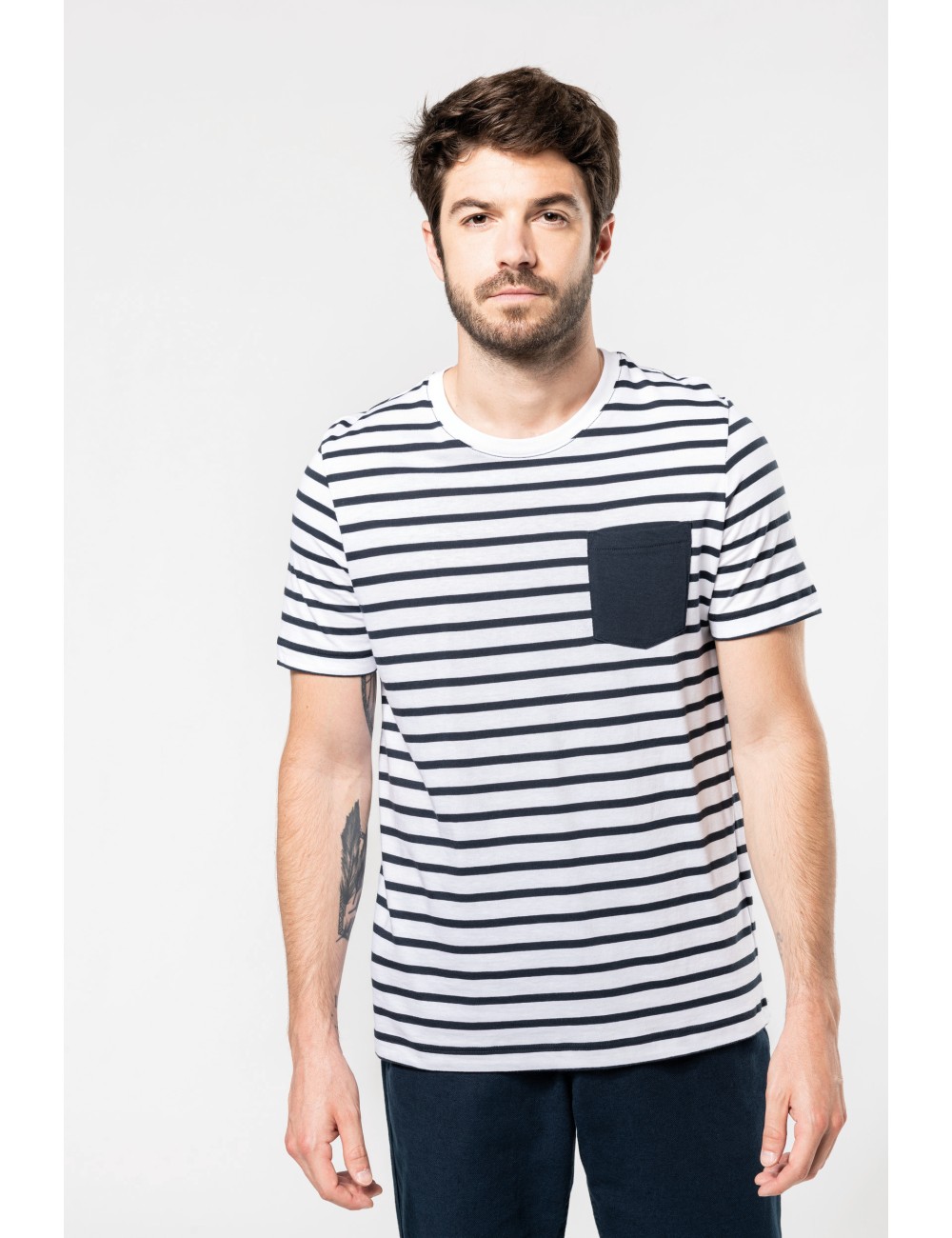 T-shirt rayé marin avec poche manches courtes homme